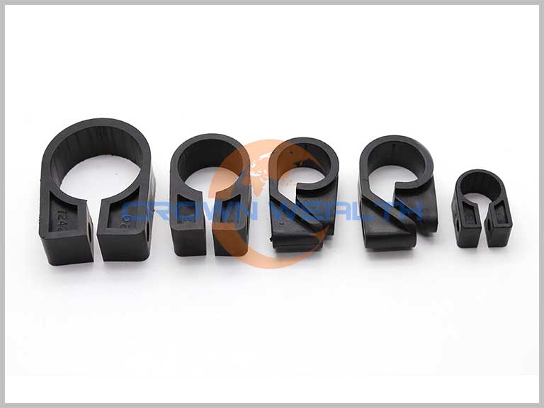 Read more about the article What is a Armoured Plastic Cable Cleats？
