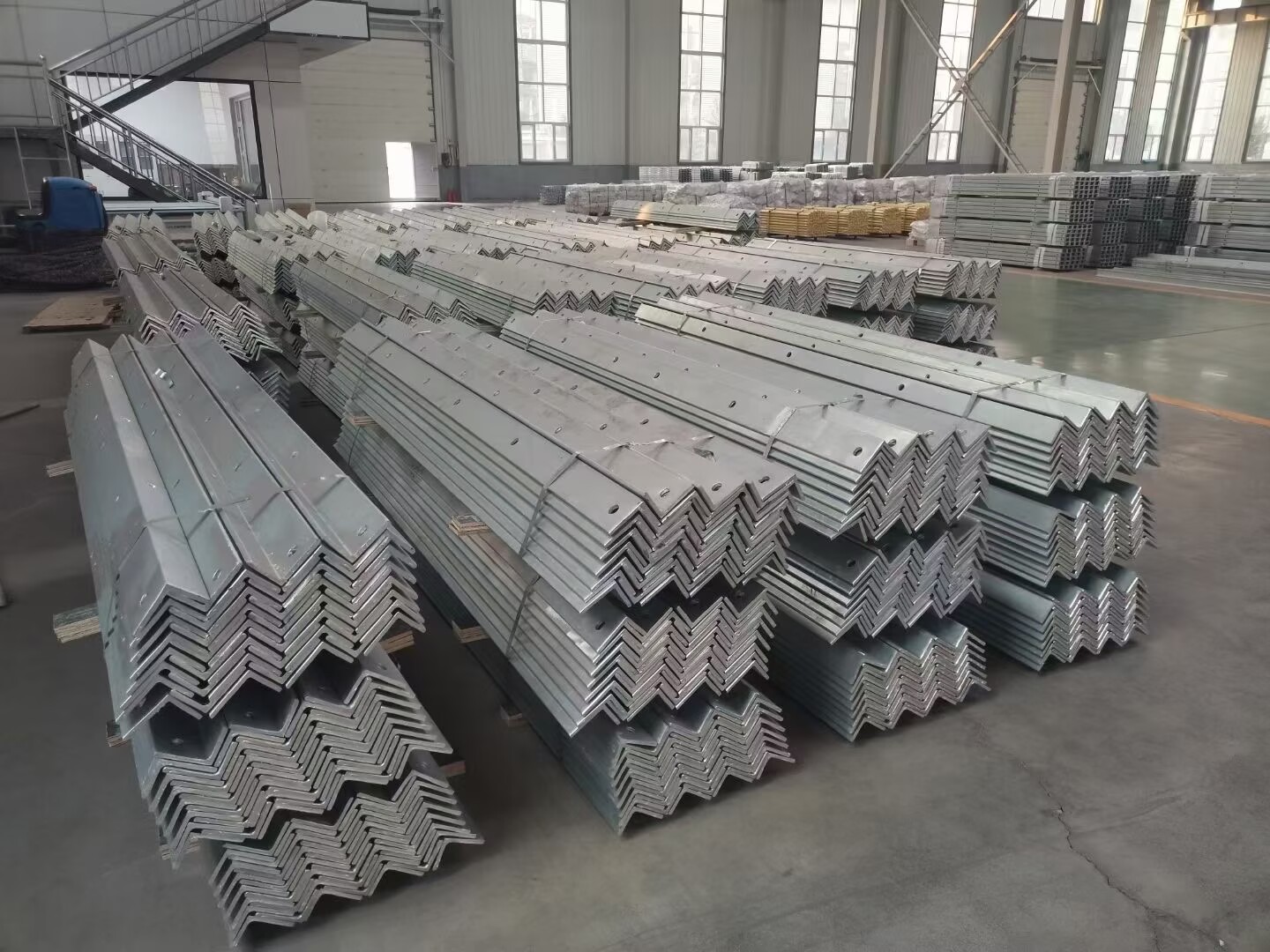You are currently viewing Types of Electrical Cross Arm – The Complete Guide